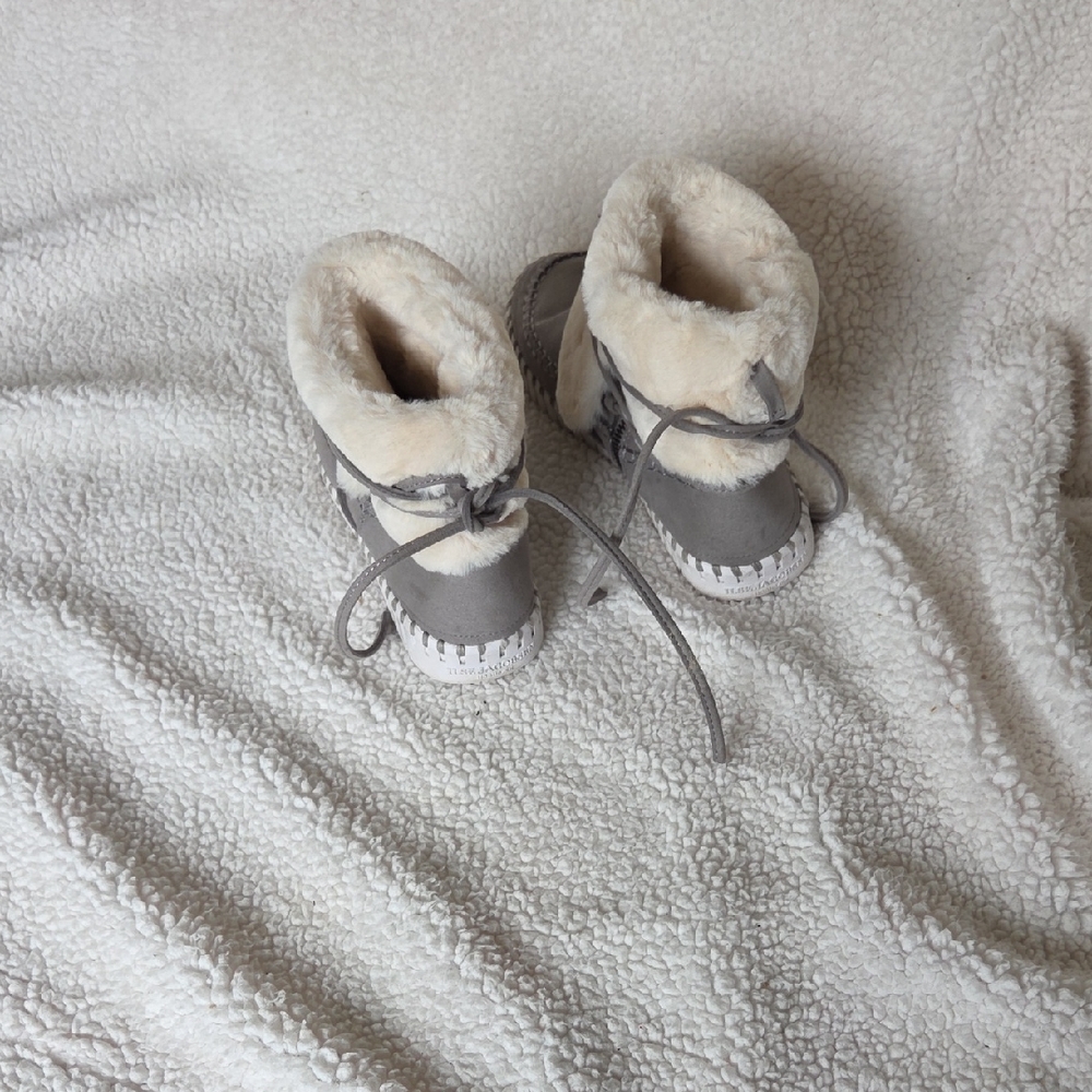 Isle Jacobsen Womens Winter Ankle Boots Grey Suede Size 38 (7/8)